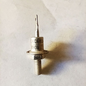 Стабилитрон КС680А1